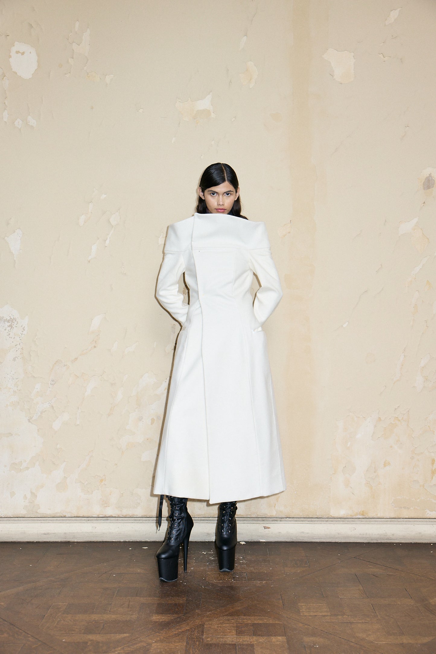 TRIUNVIRATO COAT - 𝙗𝙧𝙞𝙙𝙖𝙡