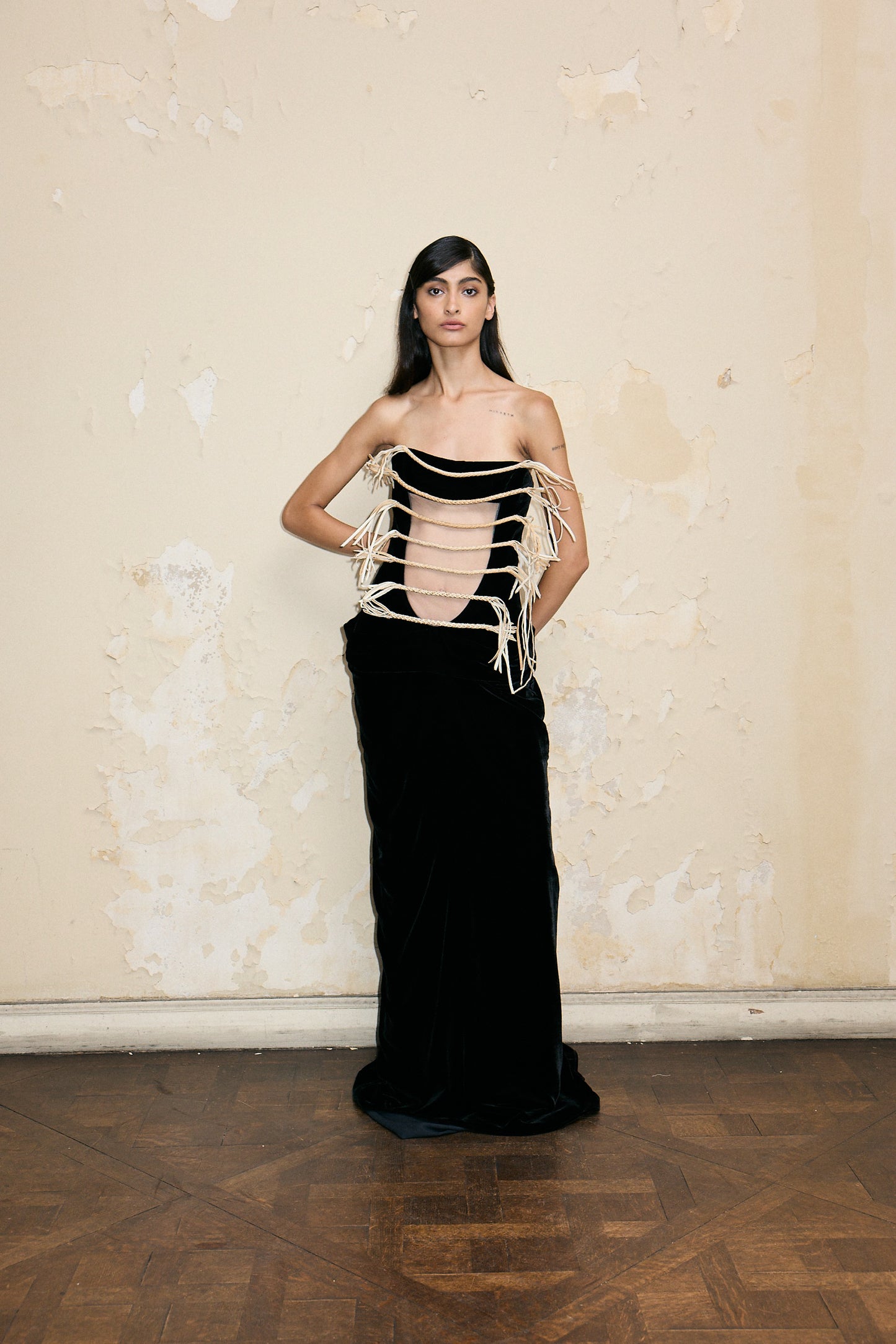 SEIS TIENTOS DRESS - ๐๐๐๐๐ค ๐ ๐ฅ๐๐๐๐๐ค