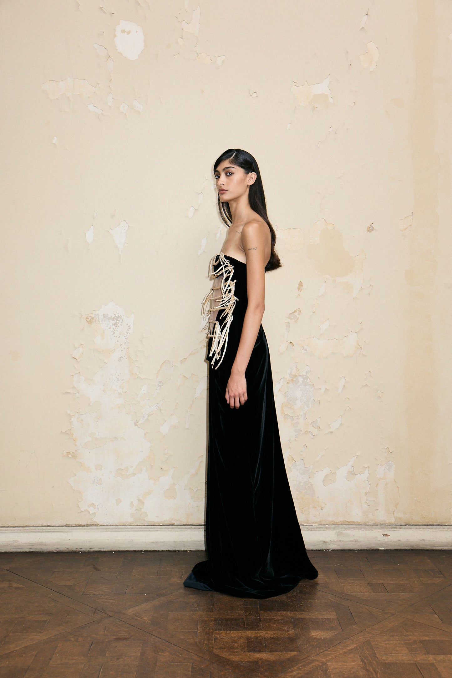SEIS TIENTOS DRESS - ๐๐๐๐๐ค ๐ ๐ฅ๐๐๐๐๐ค