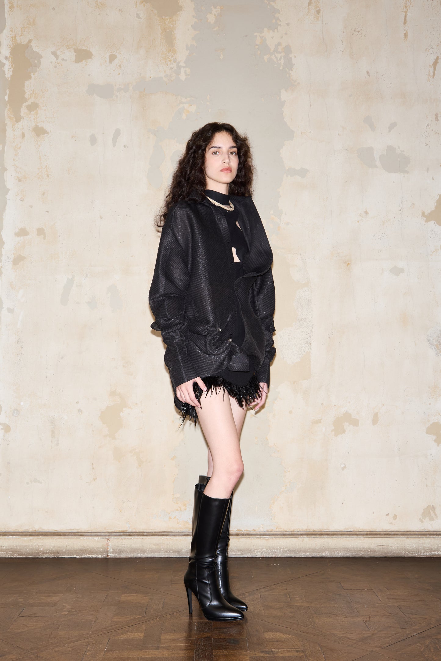 SARAVIA SHIRT NEGRA