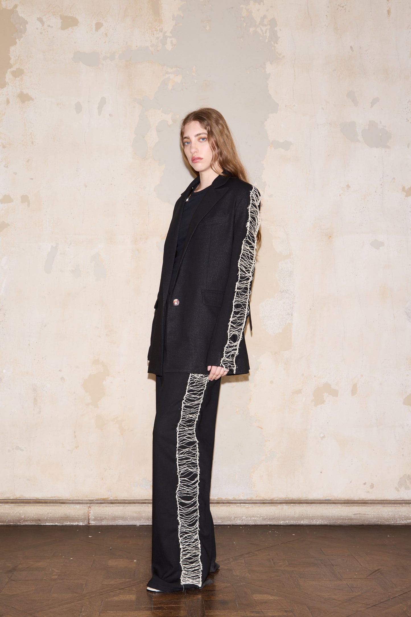 SARMIENTO BLAZER NEGRO - 𝙝𝙚𝙘𝙝𝙤 𝙖 𝙥𝙚𝙙𝙞𝙙𝙤