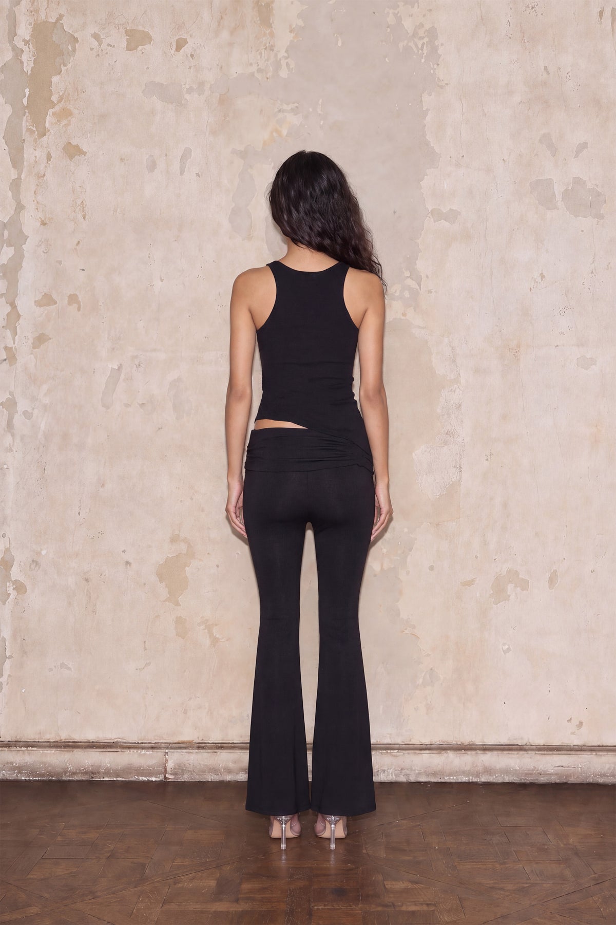 CORREA TOP NEGRO *PRE ORDER*