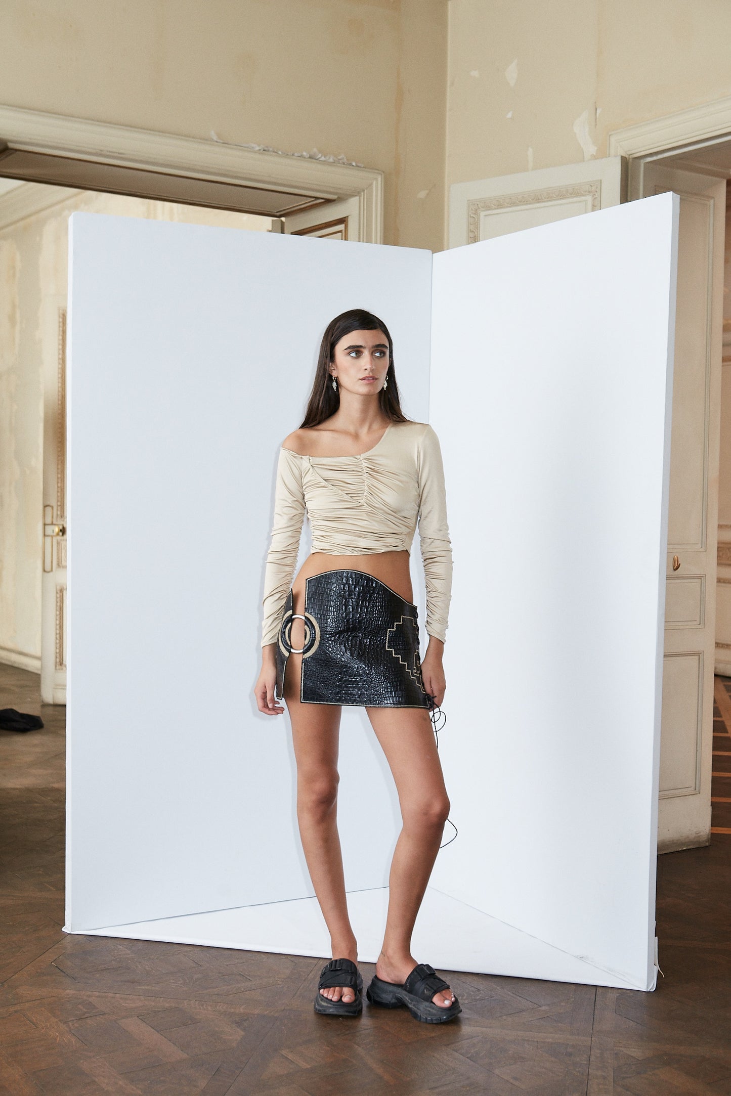 SKAVO SKIRT NEGRA - ๐๐๐๐๐ค ๐ ๐ฅ๐๐๐๐๐ค
