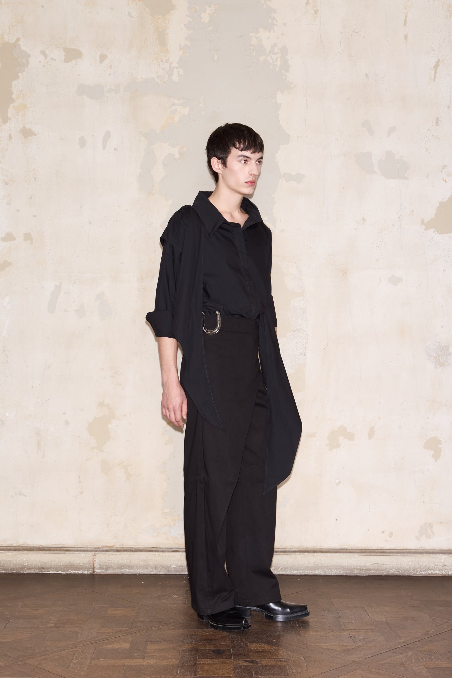 BENCICH BLOUSE NEGRO