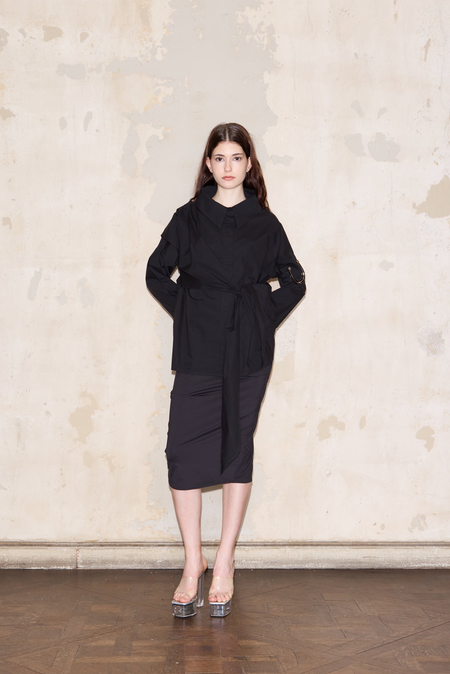 BENCICH BLOUSE NEGRO