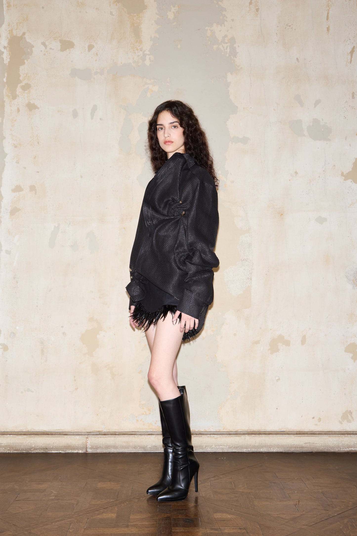 SARAVIA SHIRT NEGRA