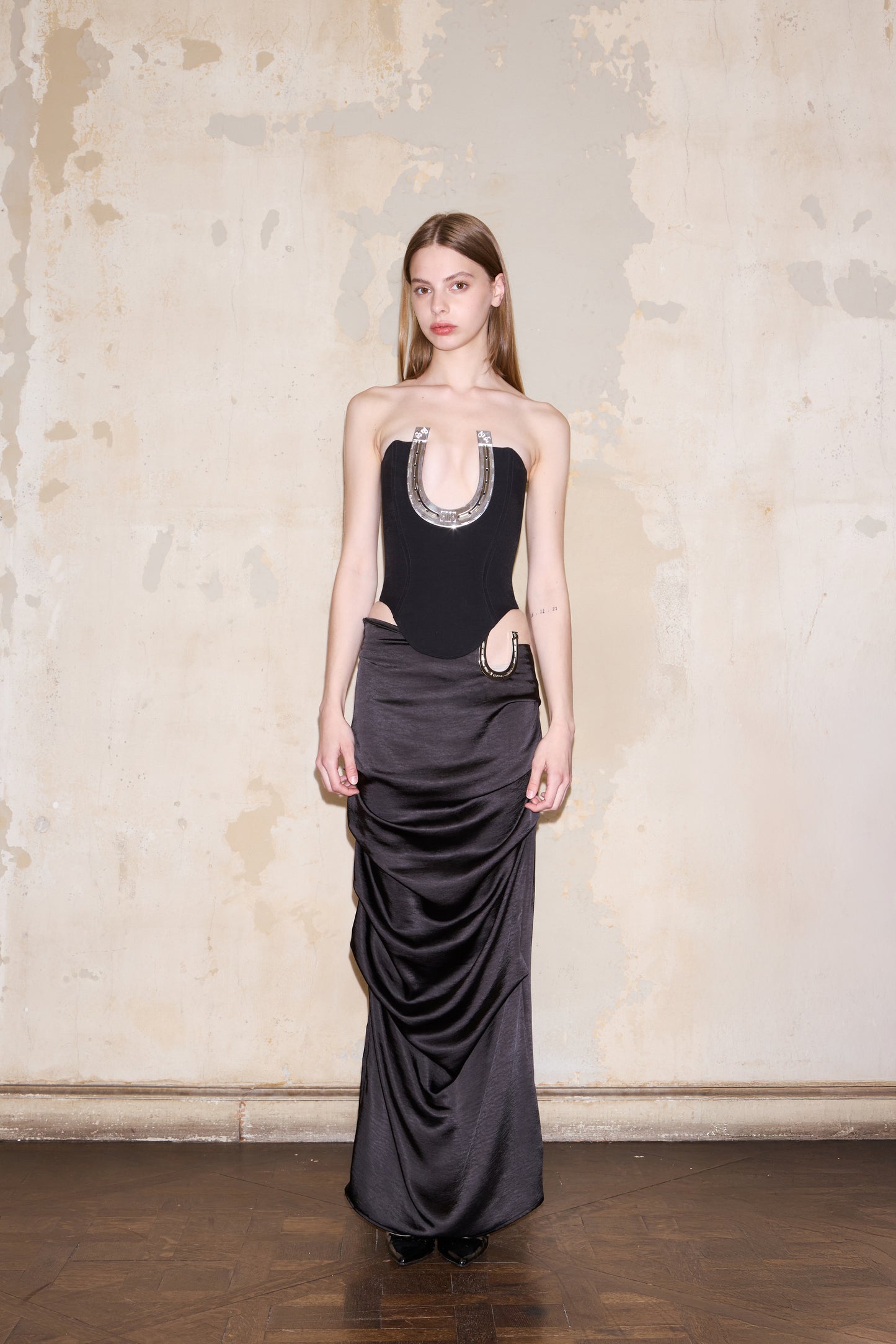 FAMATINA SKIRT NEGRA