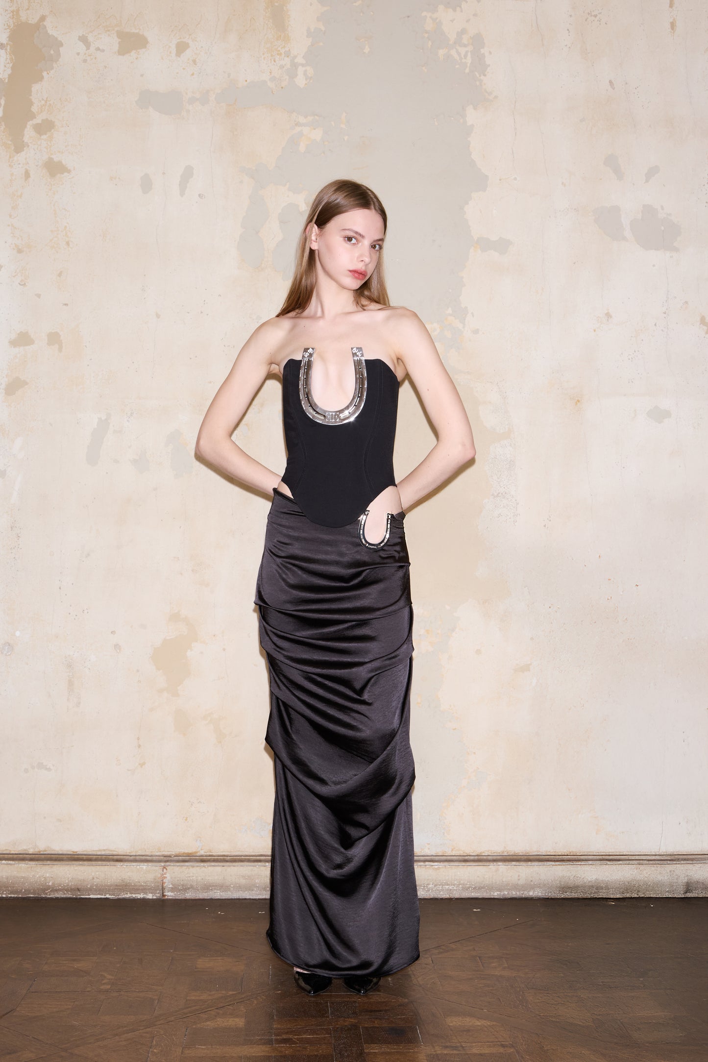 FAMATINA SKIRT NEGRA