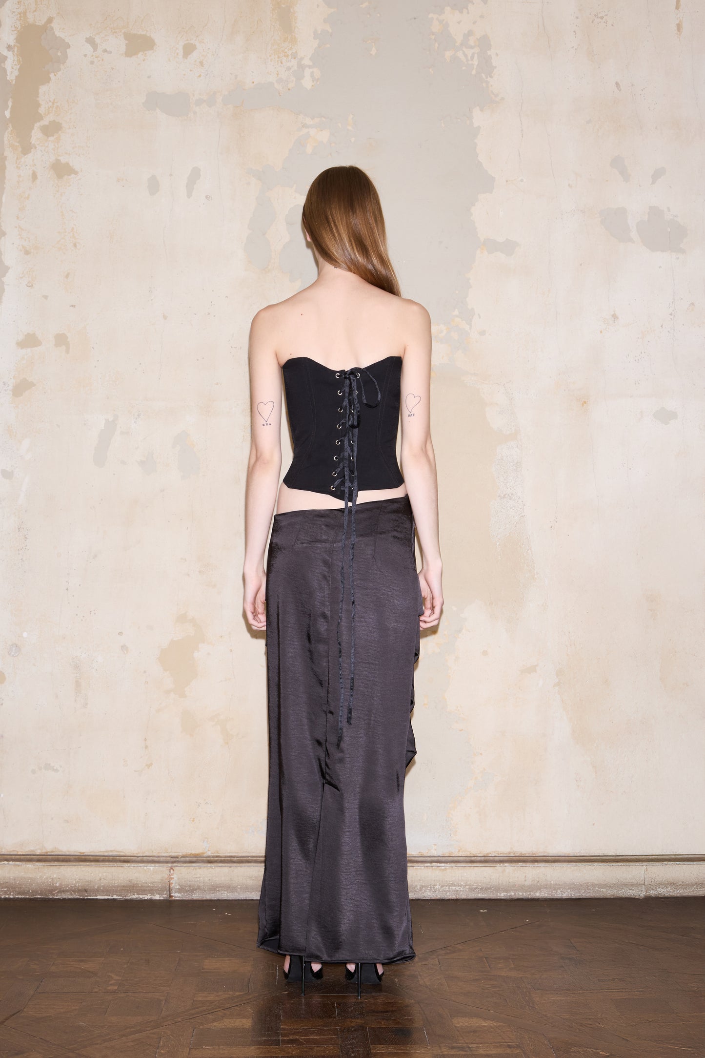 FAMATINA SKIRT NEGRA