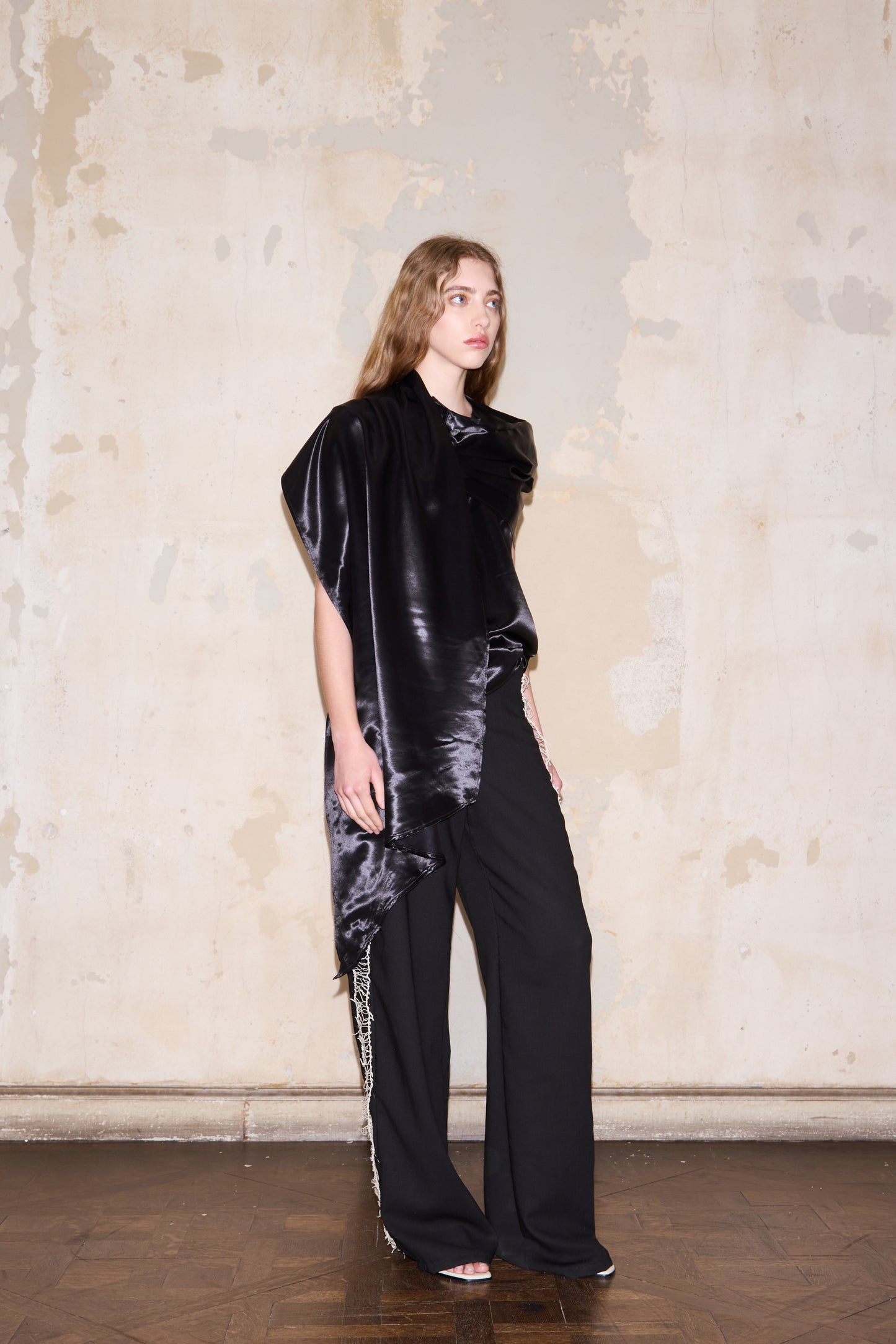 CERRITO BLOUSE NEGRA SATIN